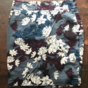 Loft Floral pencil Skirt size 0